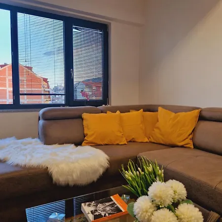 Apartment Kamche Lux *
