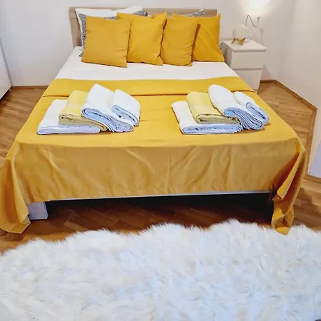 Apartment Kamche Lux *