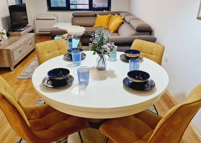 Apartment Kamche Lux